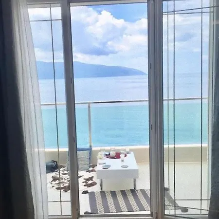 Albina Sea View 아파트